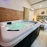 Laloveroom 3* Saint-Auban (Alpes-de-Haute-Provence)
