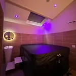 Πανσιόν Laloveroom