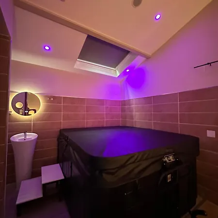 Vendégház Laloveroom