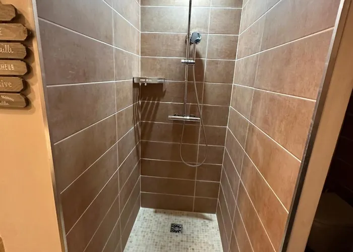 Laloveroom 게스트하우스